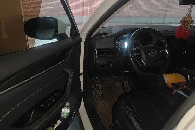 Used Brilliance V7 2018 280T DCT Luxury Model 5 Seats Driver Seat