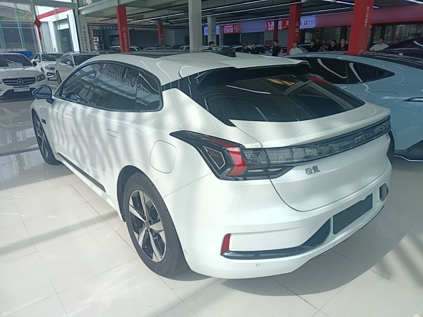 Zeekr 001 2023 WE Edition 86 kWh — снимка 4