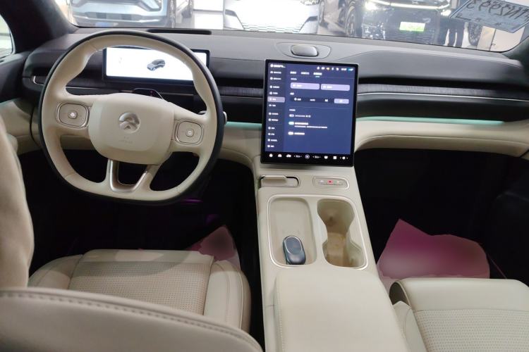 Used Nio ES6 2023 75 kWh
