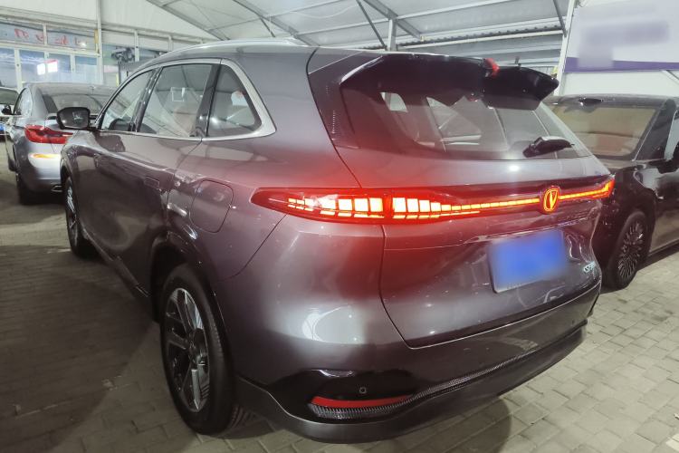 Used CHANGAN CS75 PLUS 2025 4th Generation 1.5T New Blue Whale Smart Luxury Edition Exterior 2