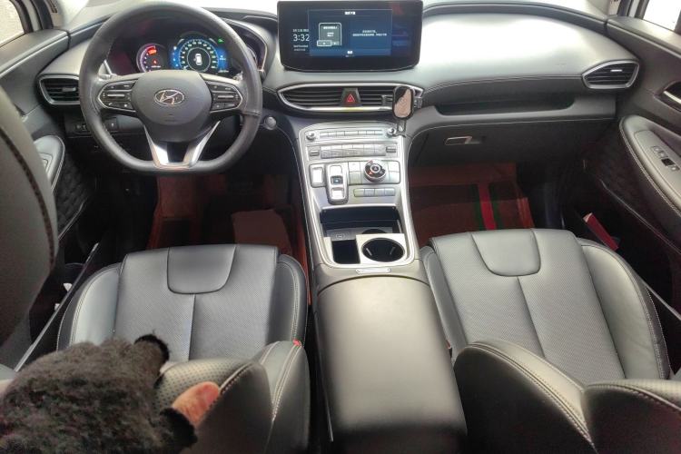 Used Hyundai Santa Fe 2023 Traveler 380T GDi Automatic All-Wheel Drive GLX HTRAC Elite Edition Center Console