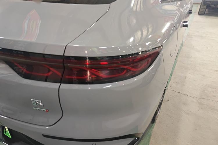 Used BYD Han 2025 DM-i Intelligent Driving Edition 125KM LiDAR Flagship Model