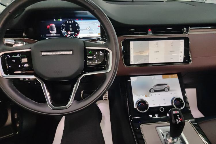 Used Land Rover Range Evoque 2021 Range Rover L 249 PS R-Dynamic SE Luxury Edition Center Console