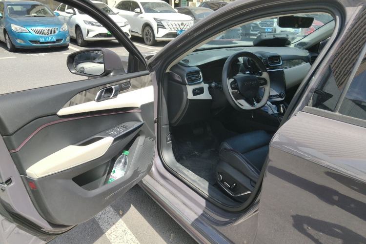 Used Lynk & Co 02 2022 1.5T DCT Shine Pro
