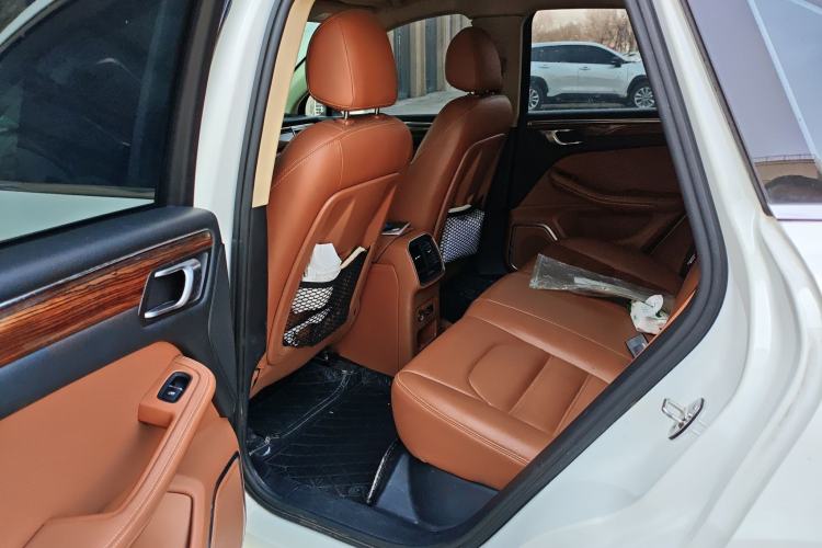 Used Zotye SR9 2017 2.0T Manual "Ultimate Heart" Edition
