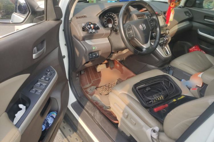 Used Honda CR-V 2013 2.4L two-wheel drive luxury version Driver Seat