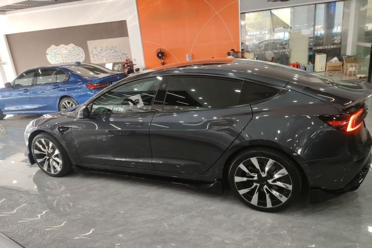Used Tesla Model 3 2024 High-Performance All-Wheel-Drive Version