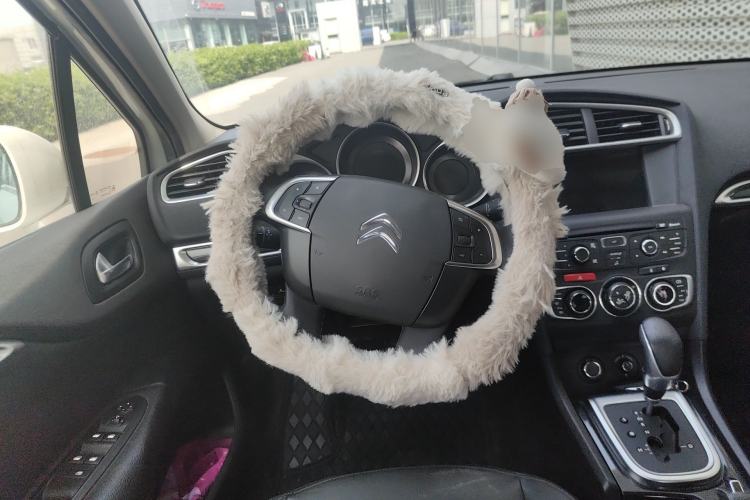 Used Citroen C4L 2013 1.8L Automatic Jingzhi Edition
