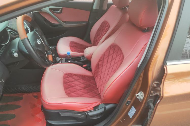 Used Hyundai Elantra (5th Generation / Langdong) 2012 1.6L Manual Leading Model