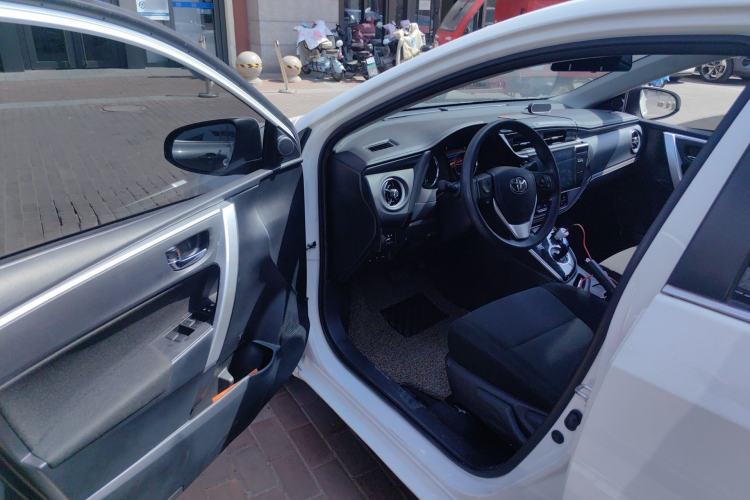 Used Toyota Corolla Hybrid E+ 2019 1.8L E-CVT Leading Edition Driver Seat