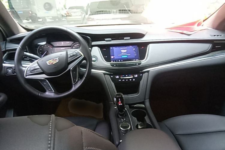 Used Cadillac XT5 2022 2.0T Two-Wheel Drive Luxury Version