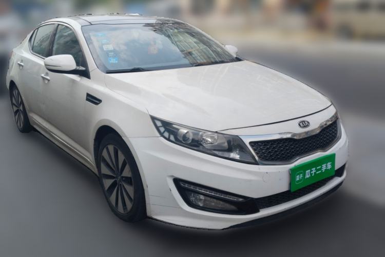 Used Kia K5 2011 2.0L Automatic DLX Front Right 45 Deg