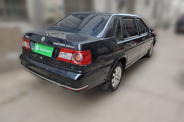Used Volkswagen Santana Vista 2010 1.6L Manual Comfort Version
