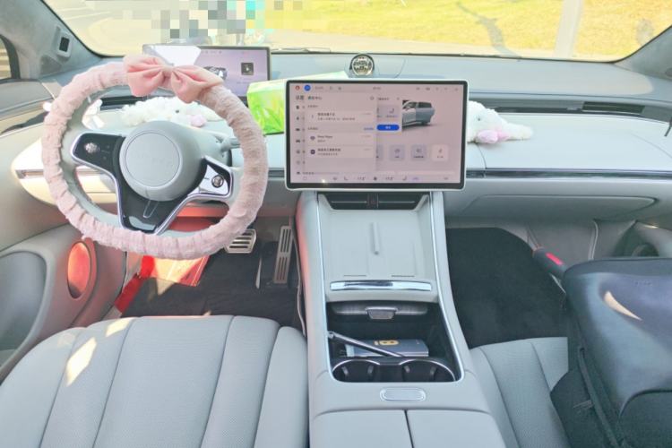 Used Hima Luxeed S7 2025 705 km Max