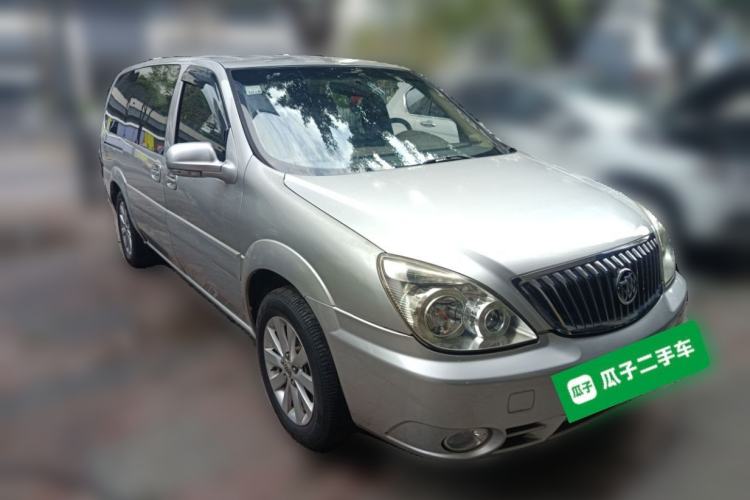 Used Buick GL8 2014 2.4L Classic Edition Front Right 45 Deg