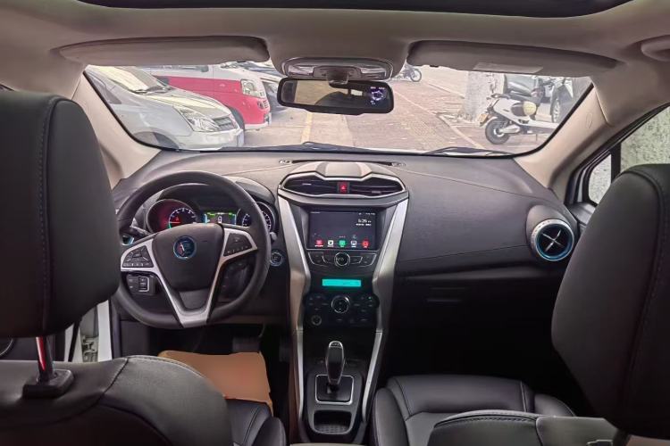 Used BYD Yuan New Energy 2018 EV360 Smart Connect Cool Edition Center Console
