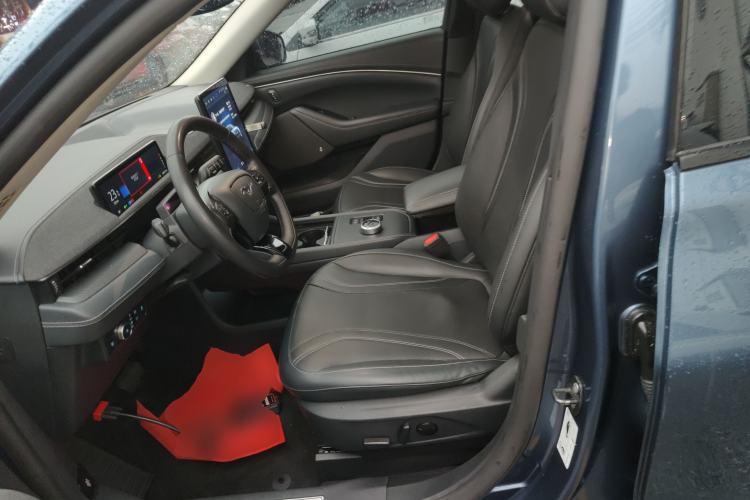 Used Ford Mustang Mach-E 2021 AION Y Plus Rear-Drive Luxury Edition (Long Range) Left Front Seat