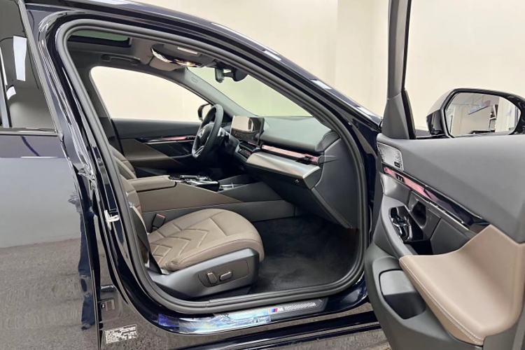 Used BMW 5 Series 2025 530Li Leading Model M Sport Package