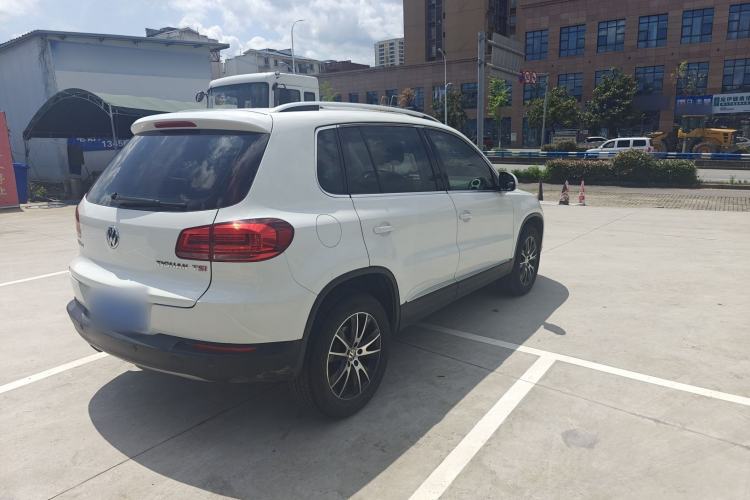 Used Volkswagen Tiguan 2015 1.8TSI Automatic Two-Wheel Drive Luxury Model Exterior 4