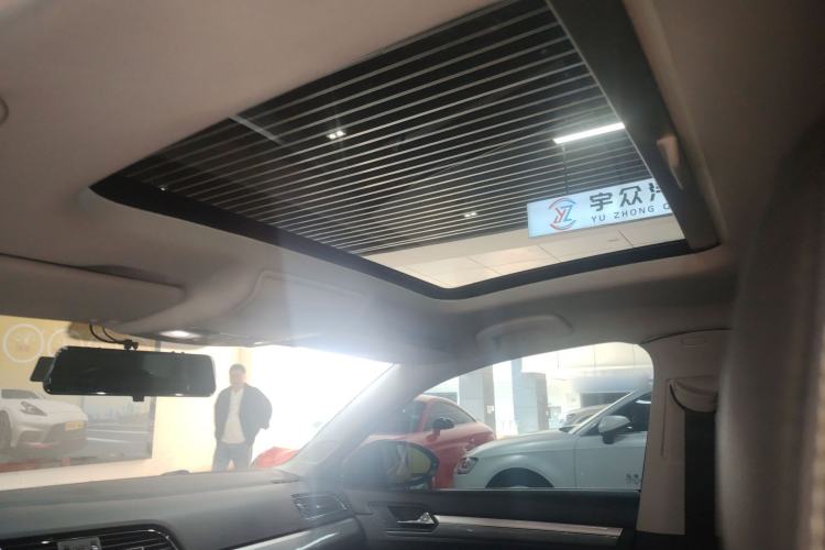 Used Volkswagen Lamando 2015 280TSI DSG Comfort Edition Headliner