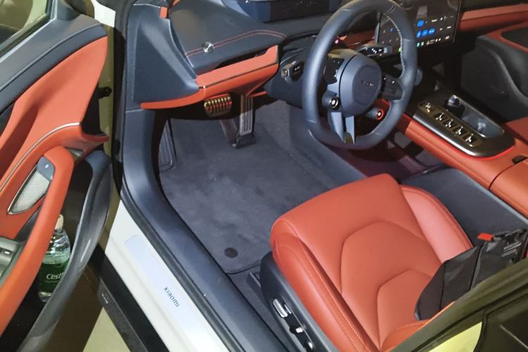 Used Xiaomi Auto SU7 2024 Four-Wheel Drive Ultra-Long Range Advanced Intelligent Driving Max Edition