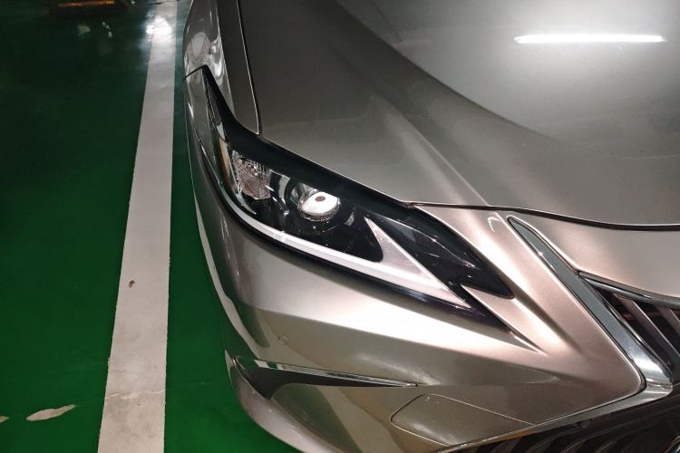 Used Lexus ES 2018 300h Premier Edition China VI Standard
