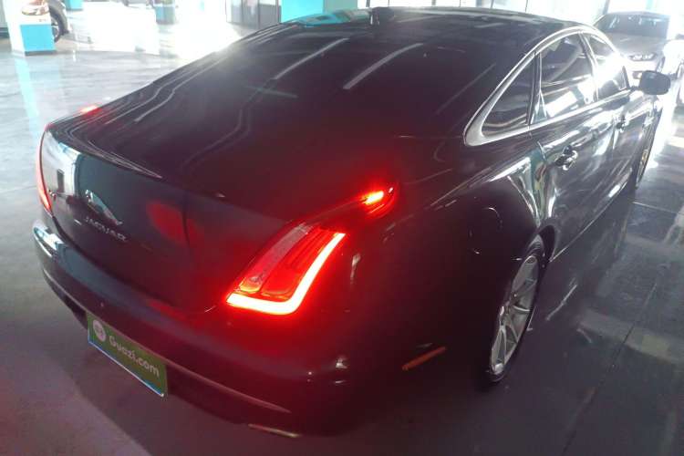 Used Jaguar XJ 2016 XJL 2.0T Two-Wheel-Drive Elegant Business Edition