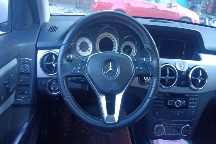 Used Mercedes-Benz GLK-Class 2013 GLK 300 4MATIC Dynamic Sunroof Model