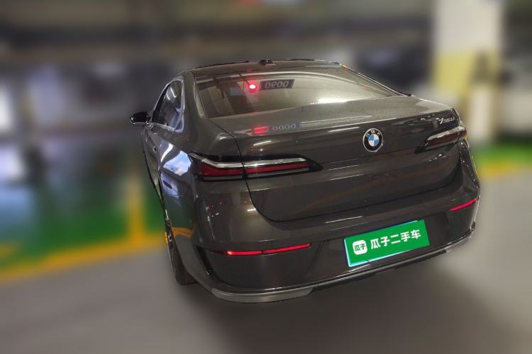 Used BMW 7 Series 2023 735Li Luxury Package
