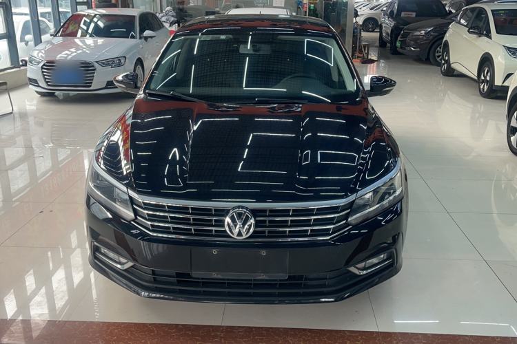 Used Volkswagen Passat 2015 1.8TSI Automatic Prestige Edition
