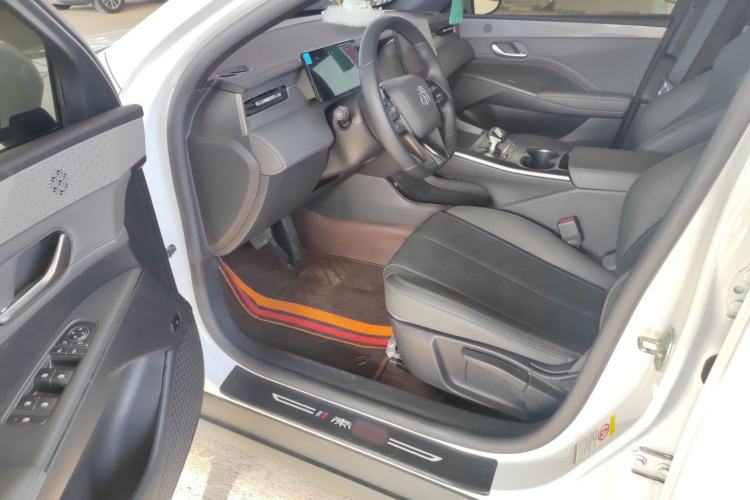 Used BYD Qin PLUS 2025 DM-i Smart Drive 55KM Leading Model