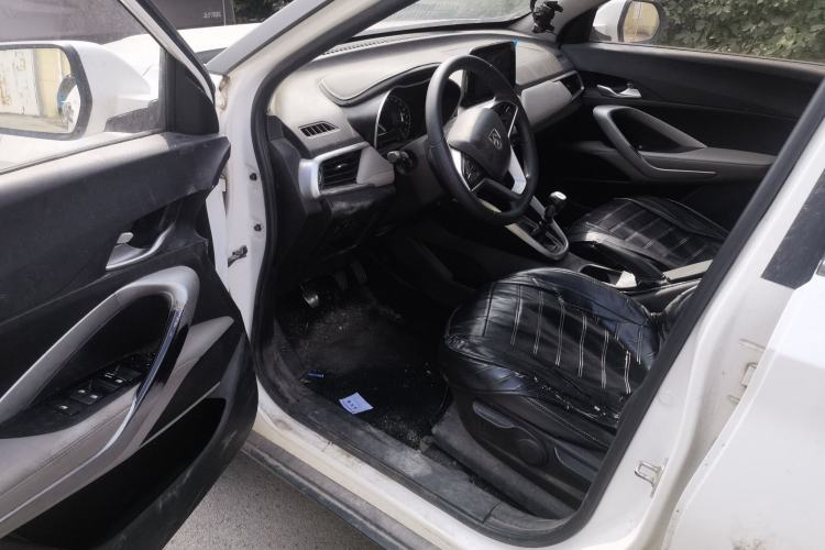 Used Baojun 510 2017 1.5L Manual Fashion Model