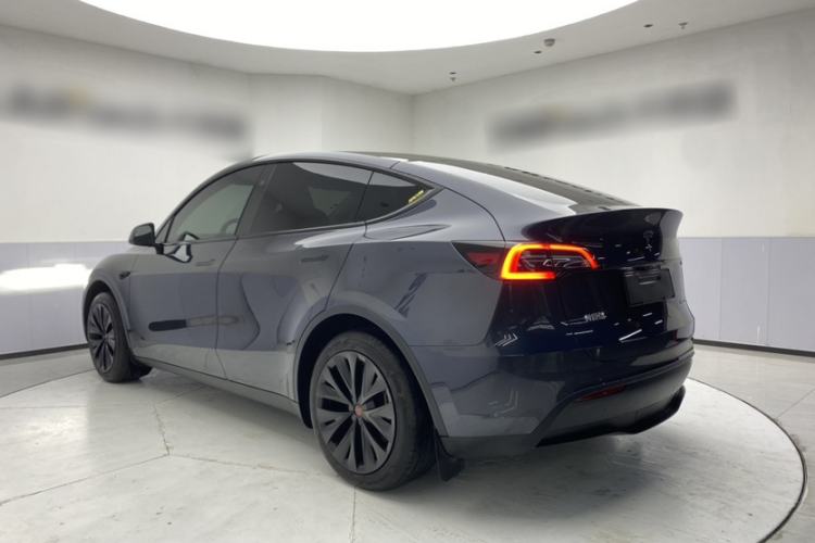 Used Tesla Model Y 2024 Rear-Wheel-Drive Version Exterior 4