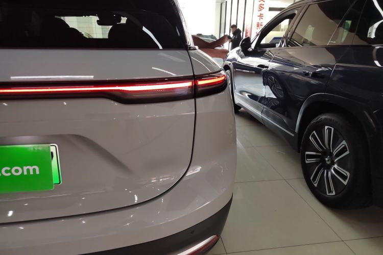 Used Nio ES6 2023 75 kWh
