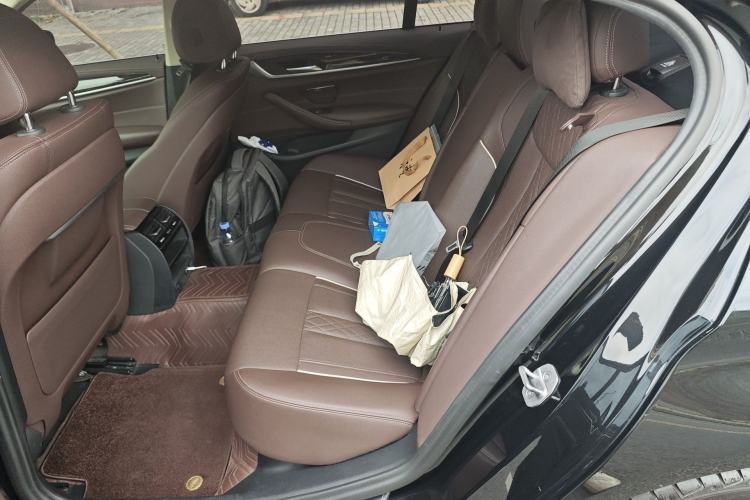 Used BMW 5 Series 2021 525Li Luxury Package Left Rear Seat