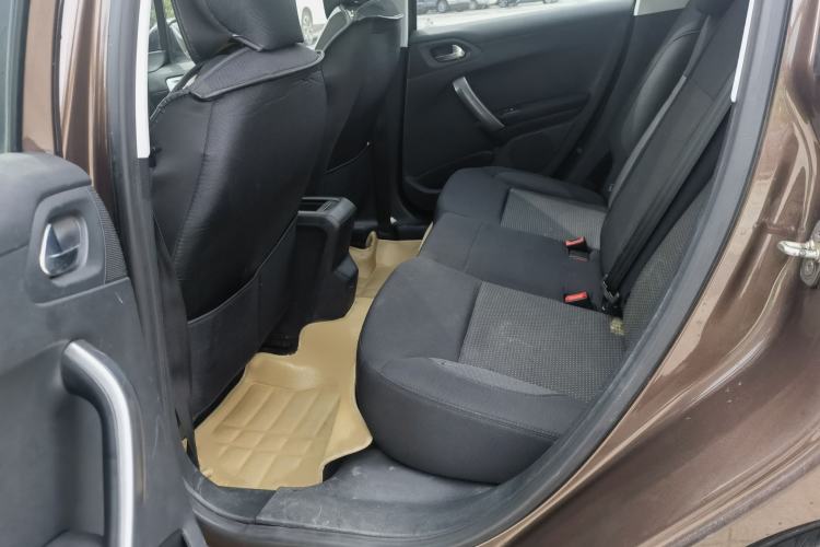 Used Peugeot 2008 2014 1.6L Manual Fashion Edition