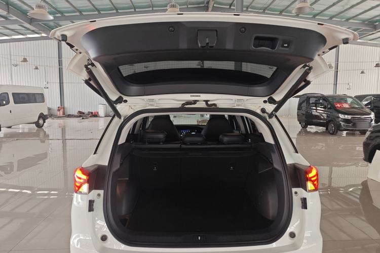 Used GAC Trumpchi GS4 2022 270T Automatic Smart Drive Flagship Edition Trunk