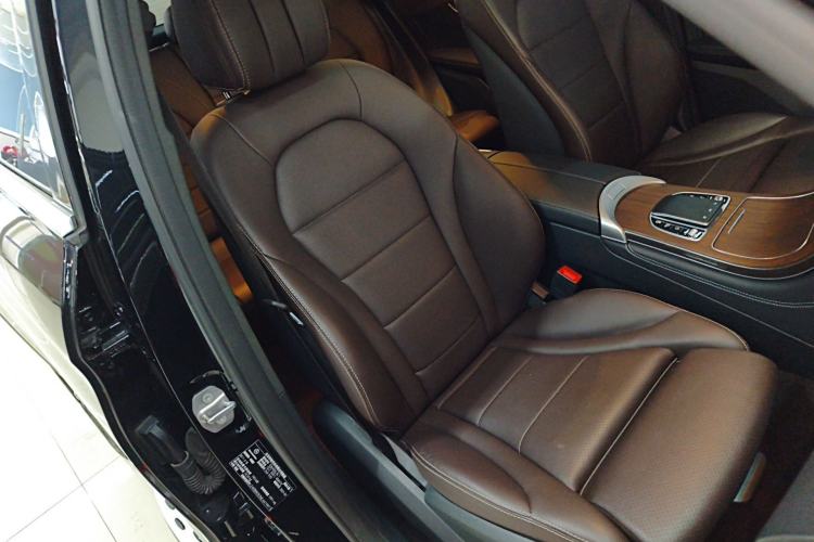 Used Mercedes-Benz GLC 2021 GLC 300 L 4MATIC Dynamic Model Right Front Seat