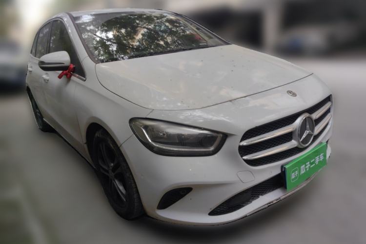 Used Mercedes-Benz B-Class 2020 B 180 Front Right 45 Deg