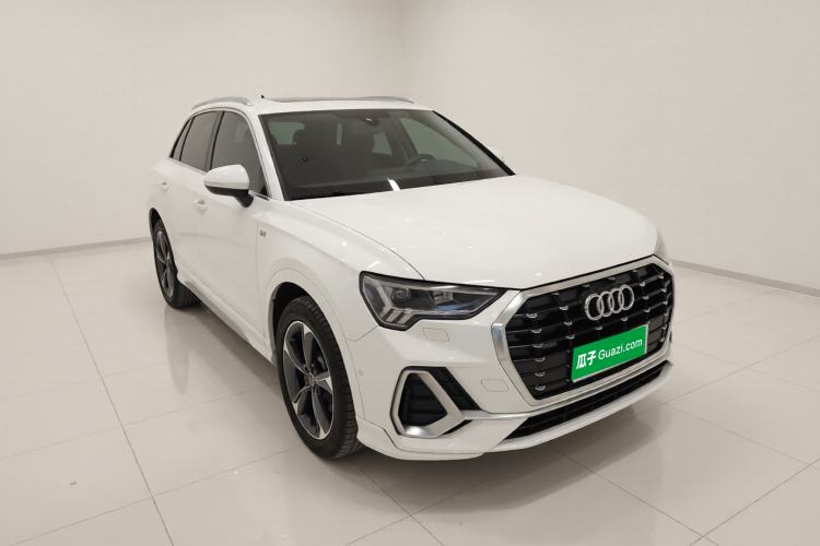 Used Audi Q3 2022 35 TFSI Fashion Dynamic Model