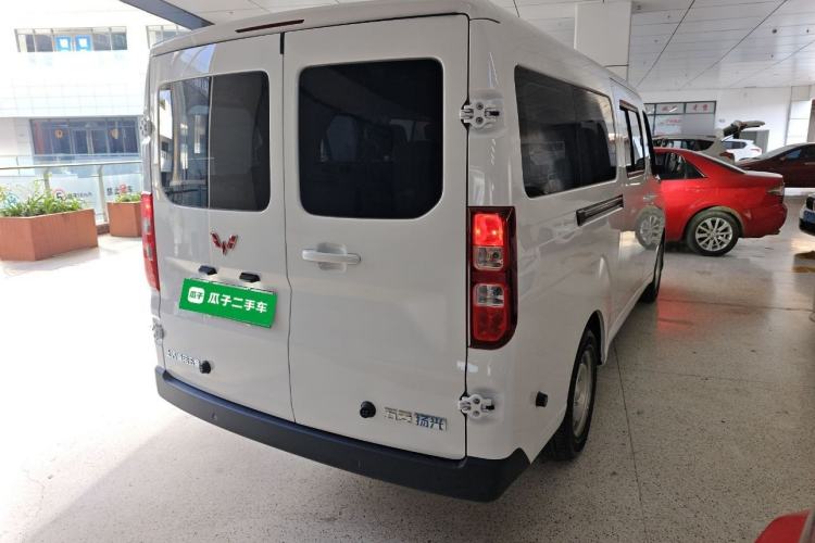 Used Wuling Yangguang 2025 Model 400km Bus Edition—Comfort Edition