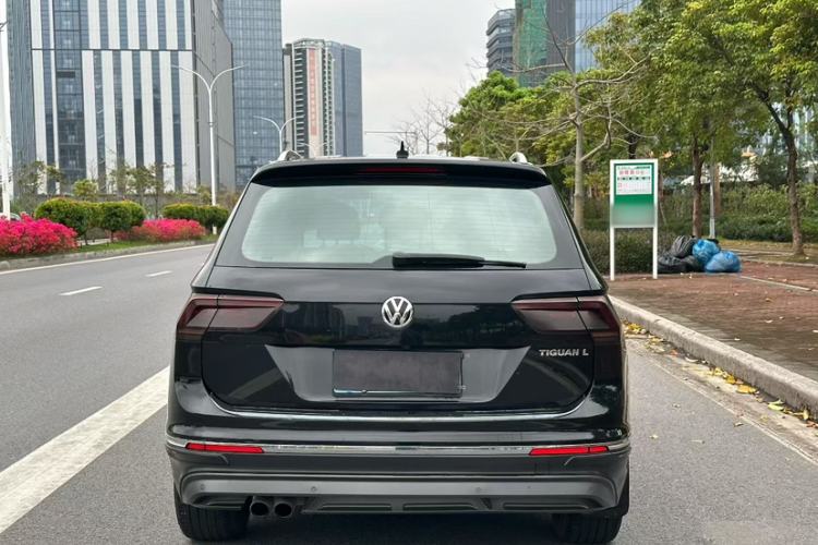 Used Volkswagen Tiguan L 2017 330TSI Automatic Two-Wheel Drive Flagship Edition Exterior 4