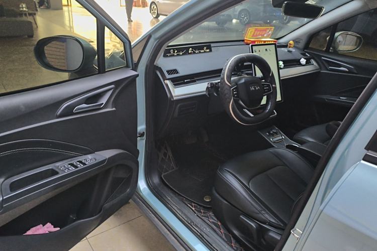 Used NETA V 2021 Long-Range Entertainment Edition Upgrade Model