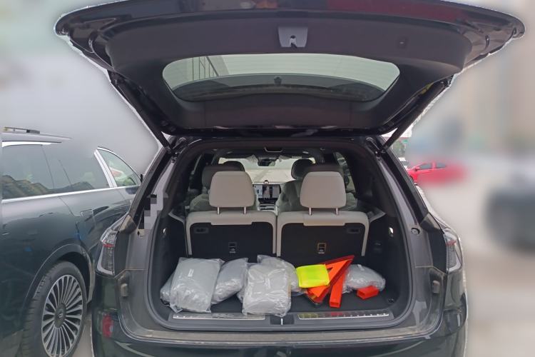 Used Hima AITO M9 2024 Range-Extended Ultra Version 42 kWh 6-Seater Model Trunk