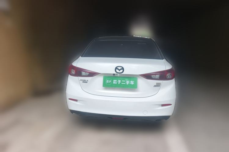 Used Mazda 3 Axela 2016 Sedan 1.5L Automatic Comfort Model
