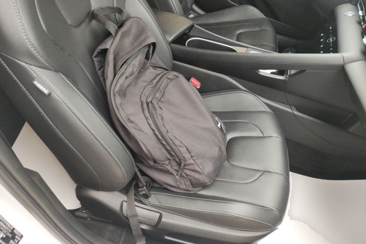 Used Hyundai Elantra 2022 1.5L CVT LUX Prestige Edition