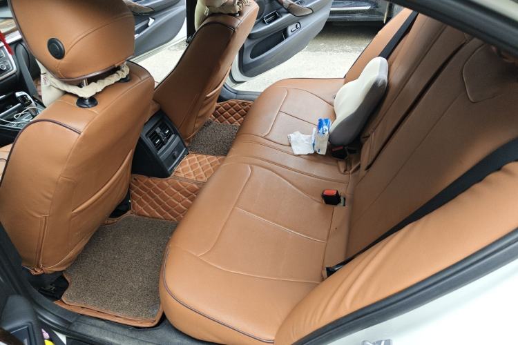 Used BMW 3 Series 2013 Facelifted 320Li Luxury Design Package Left Rear Seat