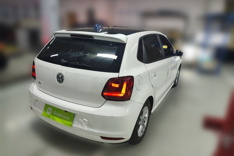 Used Volkswagen Polo 2016 1.4L Manual Fashion Model