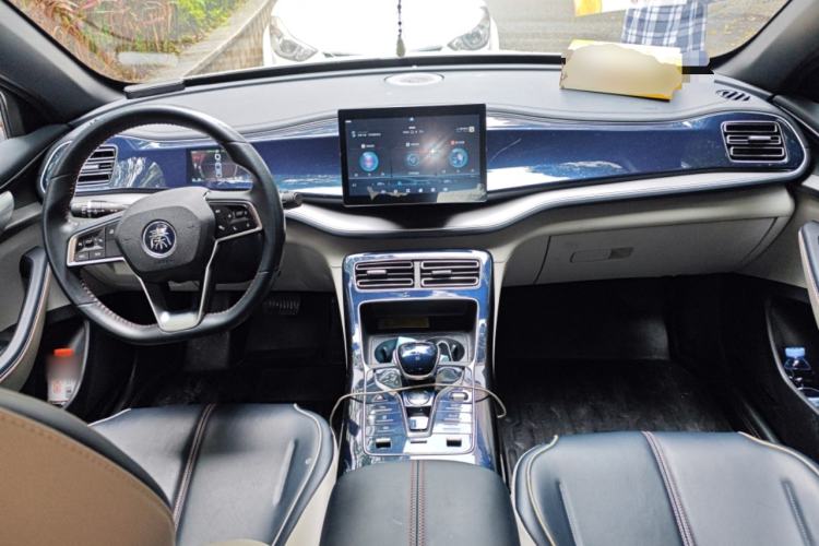 Used BYD Qin PLUS 2021 DM-i 120KM Prestige Model Center Console