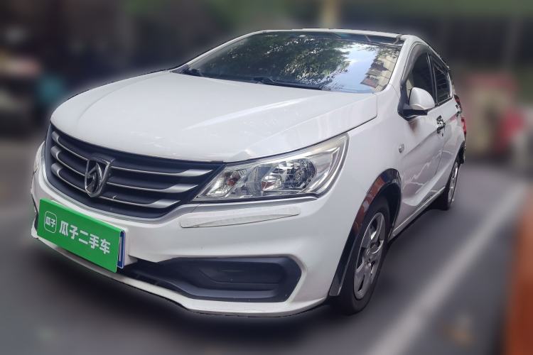 Used Baojun 310 2016 1.2L manual Comfort trim level